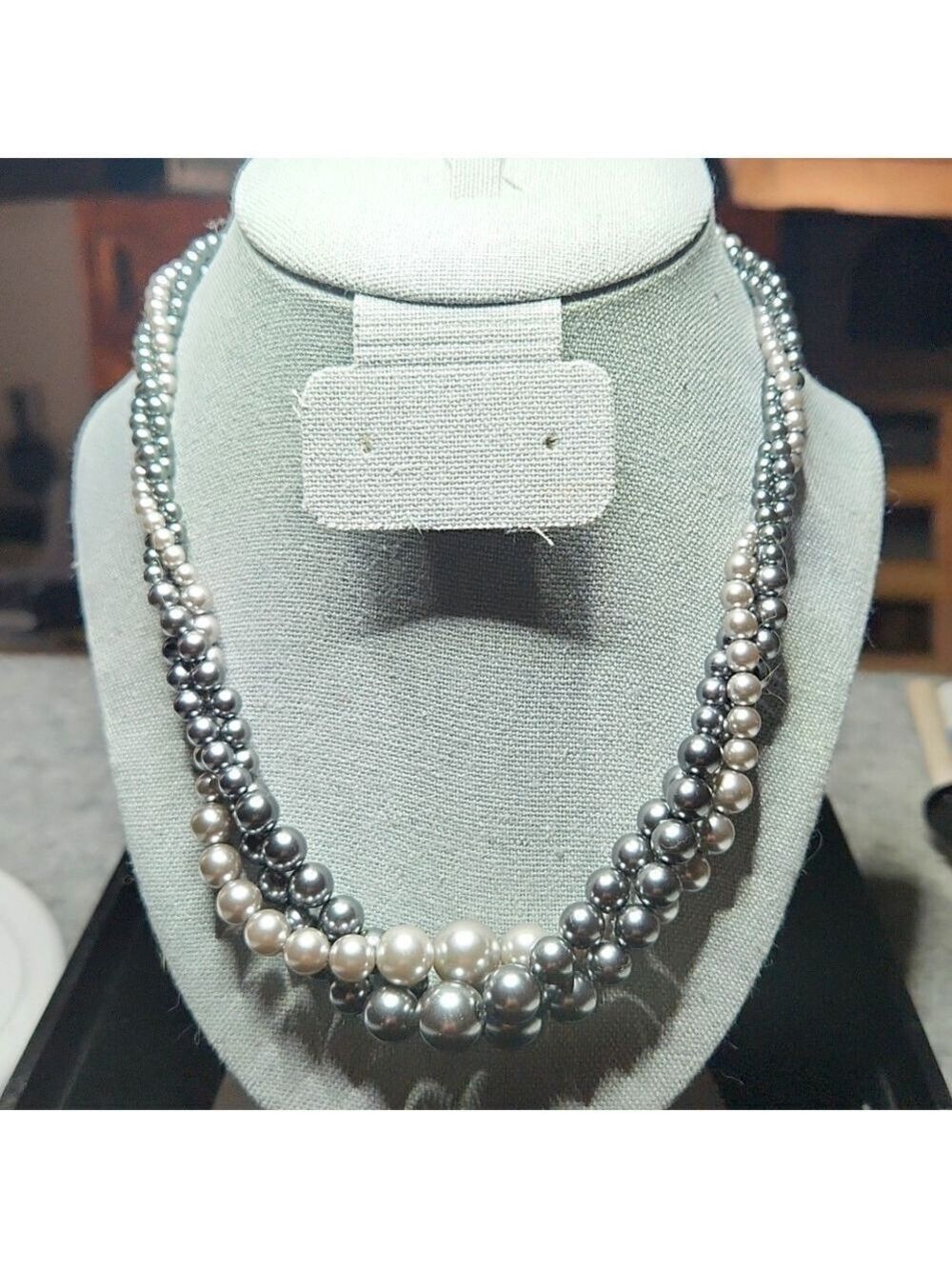 RMN tapered cocktail pearl necklace